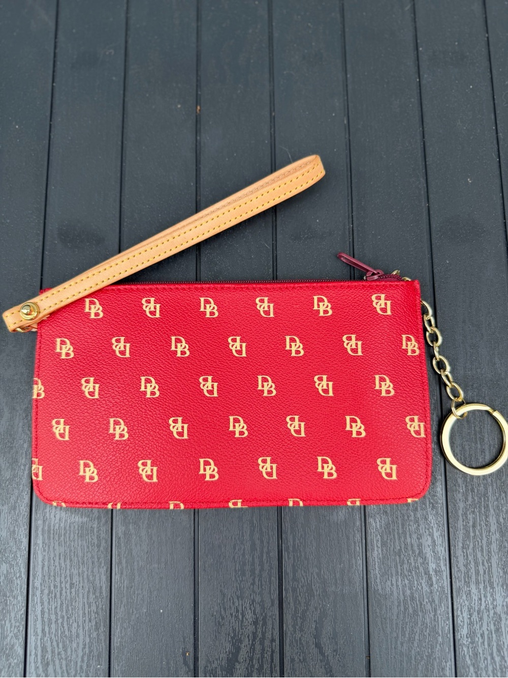 DOONEY & BOURKE BURNING RED WRISTLET W/ KEYCHAIN - CREAM  INITIALS- GREAT COLORS